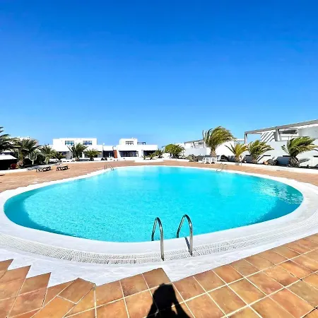 Adosado Con Wifi, Terraza, Piscina Y Bonita Vista En *