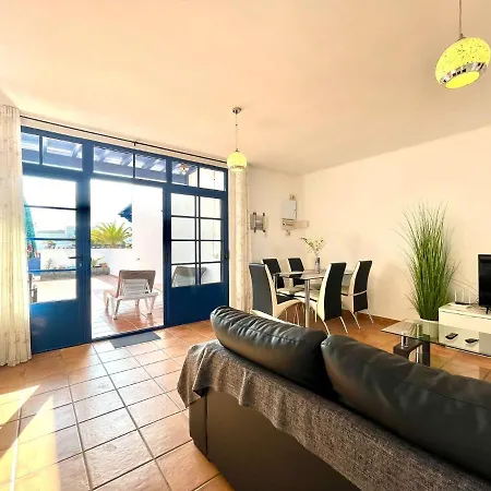 Appartamento Adosado Con Wfi, Terraza, Piscina Y Bonita Vista En