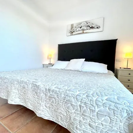 Adosado Con Wifi, Terraza, Piscina Y Bonita Vista En Apartamento