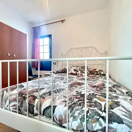 Apartamento Adosado Con Wifi, Terraza, Piscina Y Bonita Vista En *