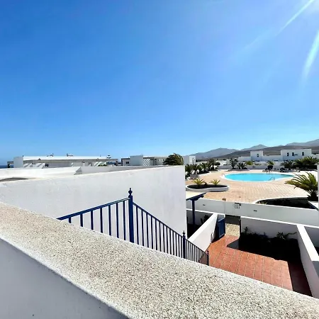 Adosado Con Wfi, Terraza, Piscina Y Bonita Vista En