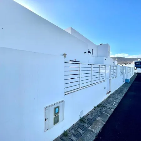 Adosado Con Wifi, Terraza, Piscina Y Bonita Vista En Puerto Calero