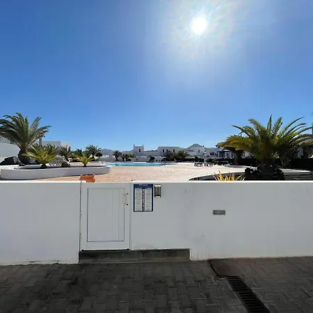 Adosado Con Wfi, Terraza, Piscina Y Bonita Vista En