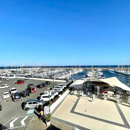 Adosado Con Wifi, Terraza, Piscina Y Bonita Vista En Apartamento