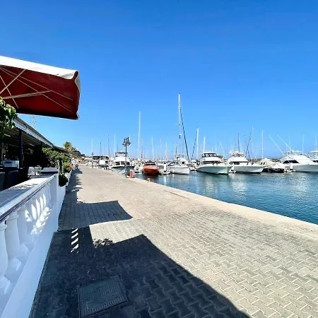 Adosado Con Wfi, Terraza, Piscina Y Bonita Vista En Appartamento